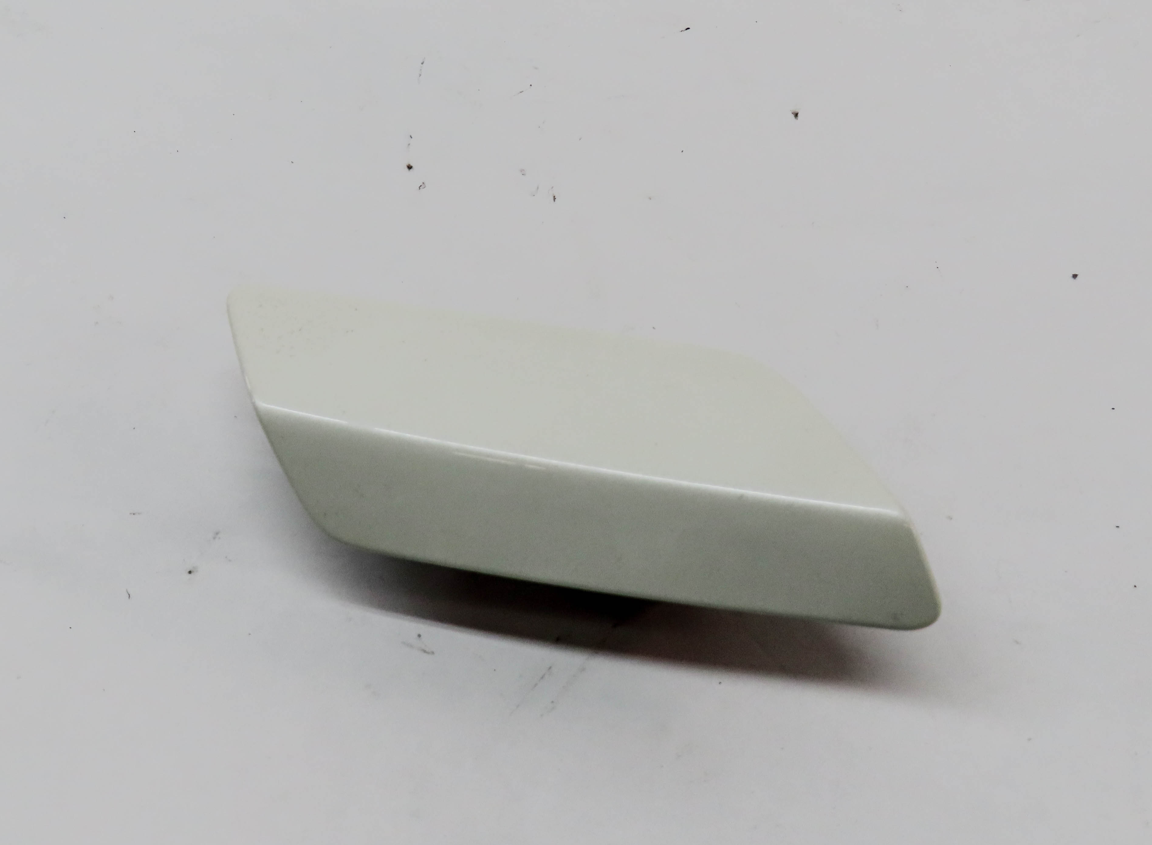 2013 MERCEDES GL350 (X166) FRONT RIGHT HEADLIGHT WASHER COVER TRIM (White) — exact item pictured